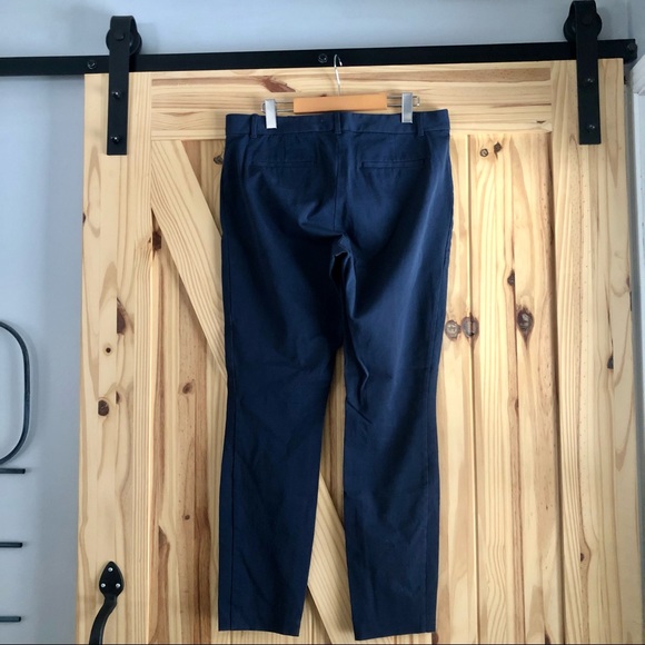 GAP Signature Skinny Ankle Pants in Navy - Picture 10 of 10
